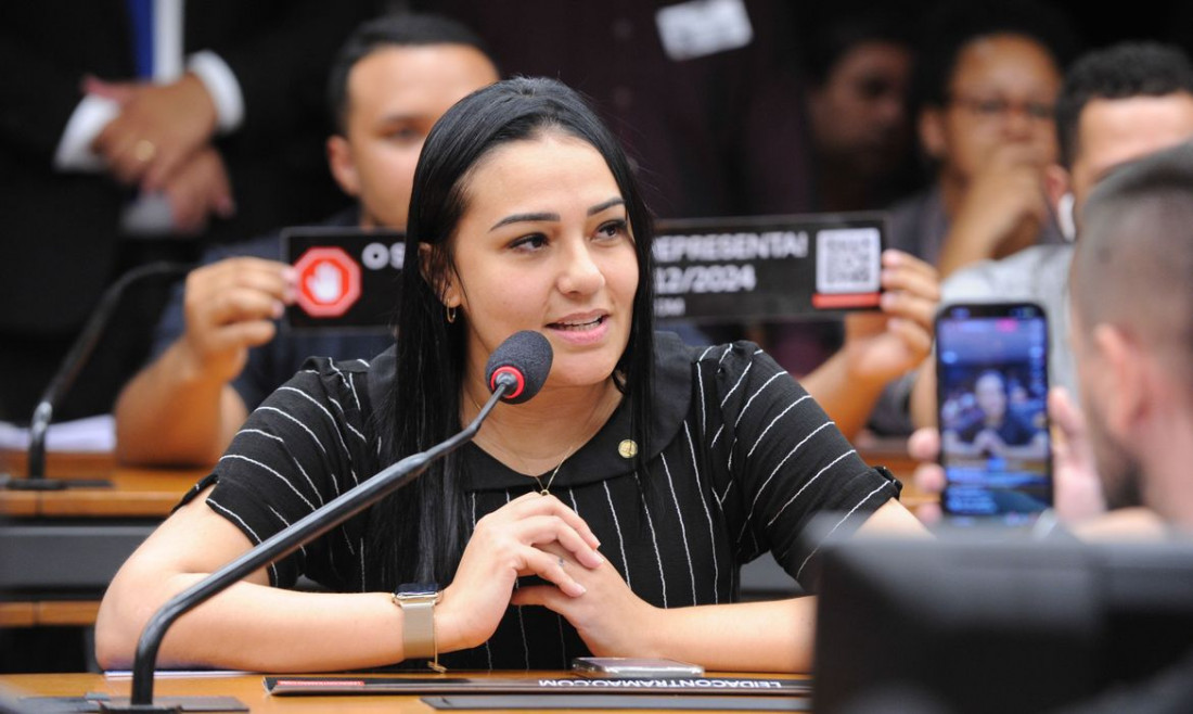 PF investigará câmeras escondidas em apartamento de deputada federal 