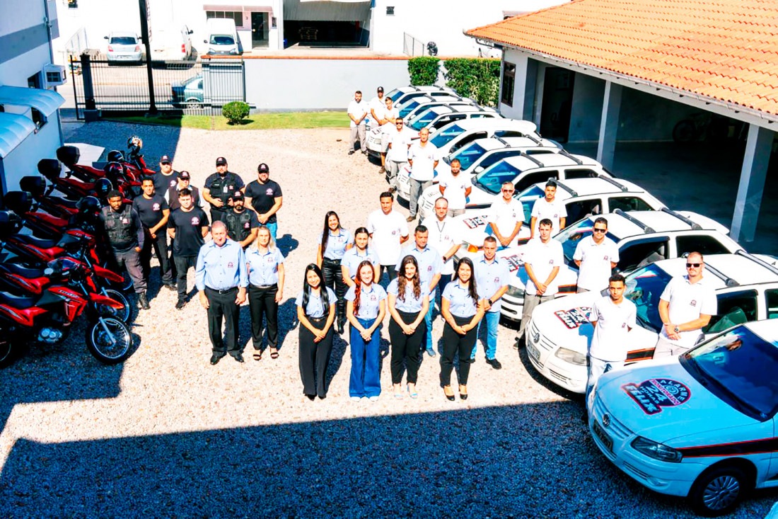 Uma equipe bem treinada e preparada para atender os clientes com a rapidez e qualidade exigidas