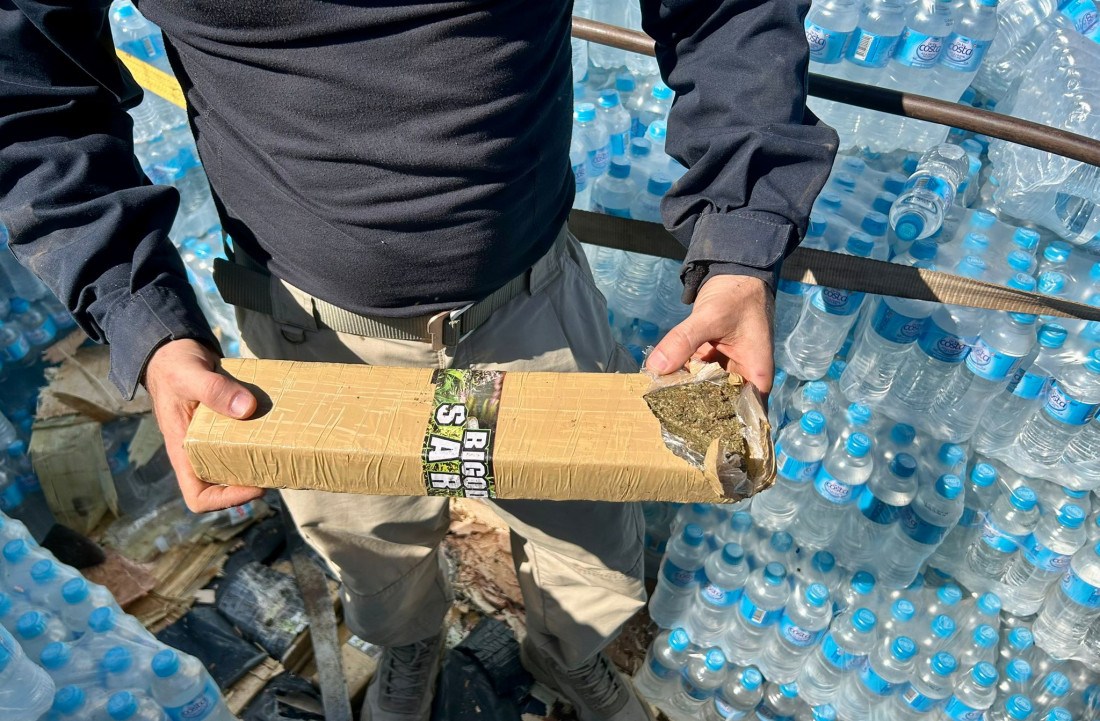 Droga estava em um fundo falso da carreta