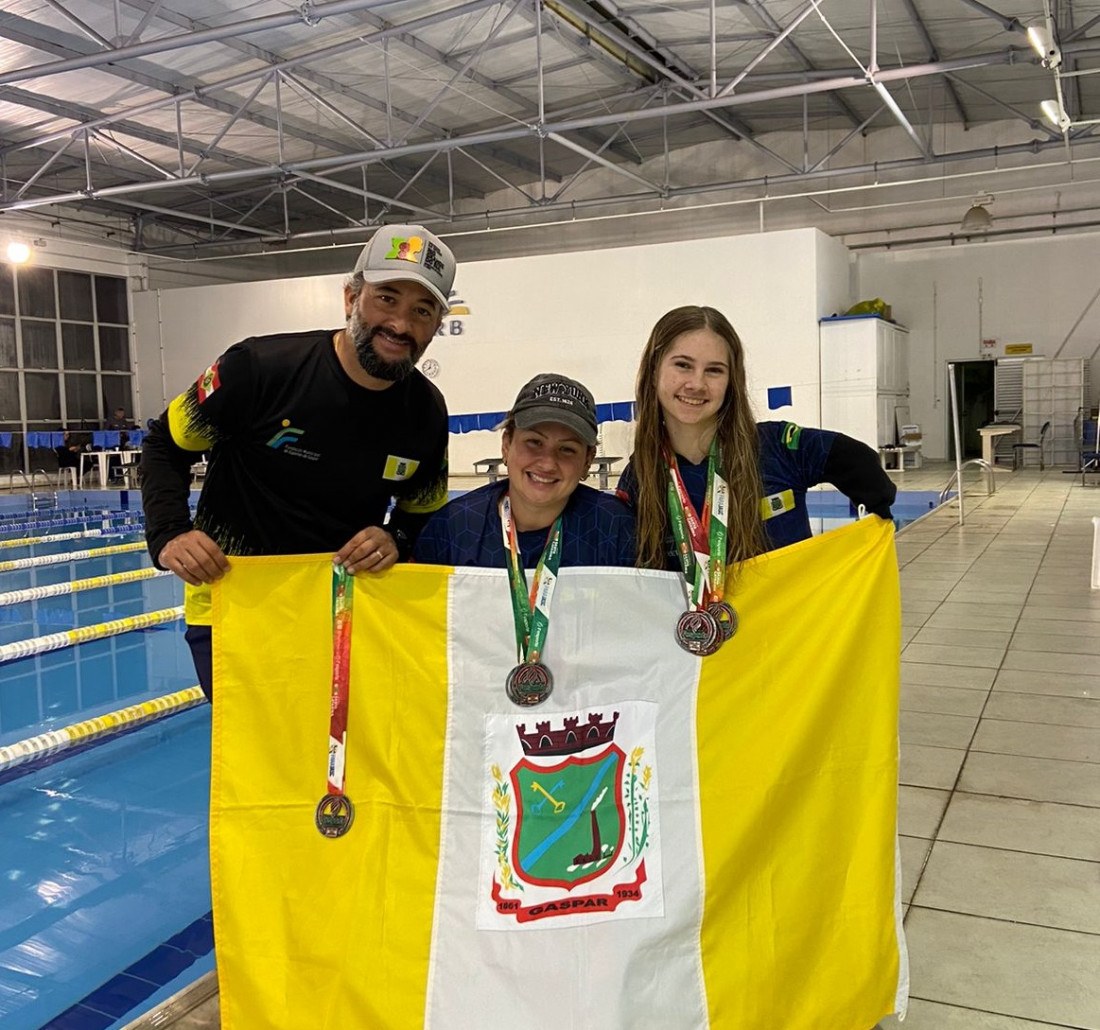 As paratletas de Gaspar tiveram excelente performance na piscina