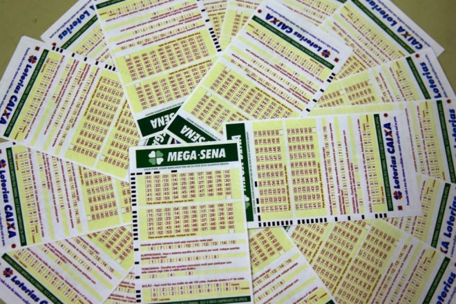 Mega-Sena sorteia neste s&aacute;bado pr&ecirc;mio de R$ 65 milh&otilde;es
