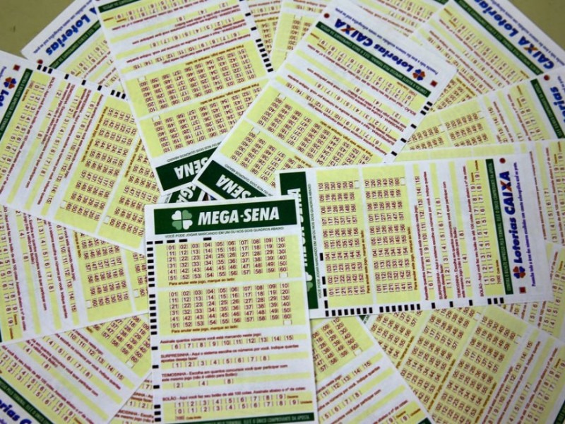 Mega-Sena sorteia neste s&aacute;bado pr&ecirc;mio de R$ 65 milh&otilde;es