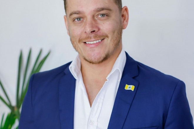 Alex Burnier vai tentar voos mais altos na pol&iacute;tica