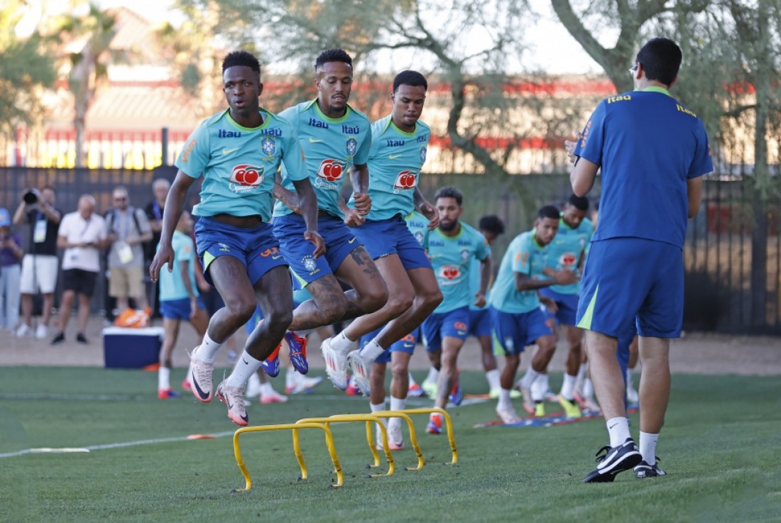 Jogadores treinam em Las Vegas