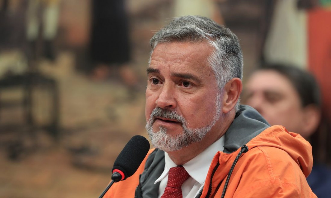 Auxílio Reconstrução: governo suspeita de 300 mil fraudes em pedidos