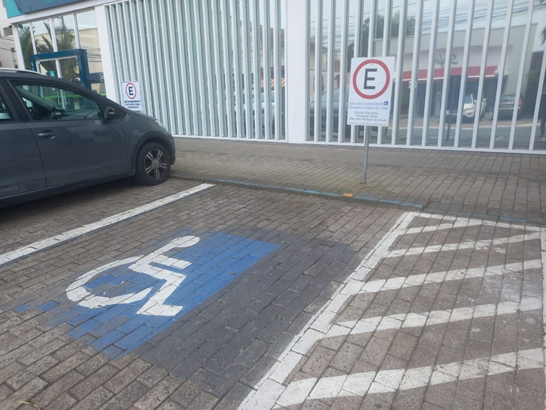 Portadores de fibromialgia passam a ter direito a vagas de estacionamento especiais