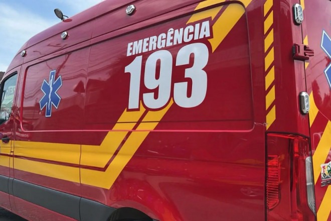 Ele recebeu os primeiros socorros no local e foi encaminhado ao hospital com sinais vitais est&aacute;veis