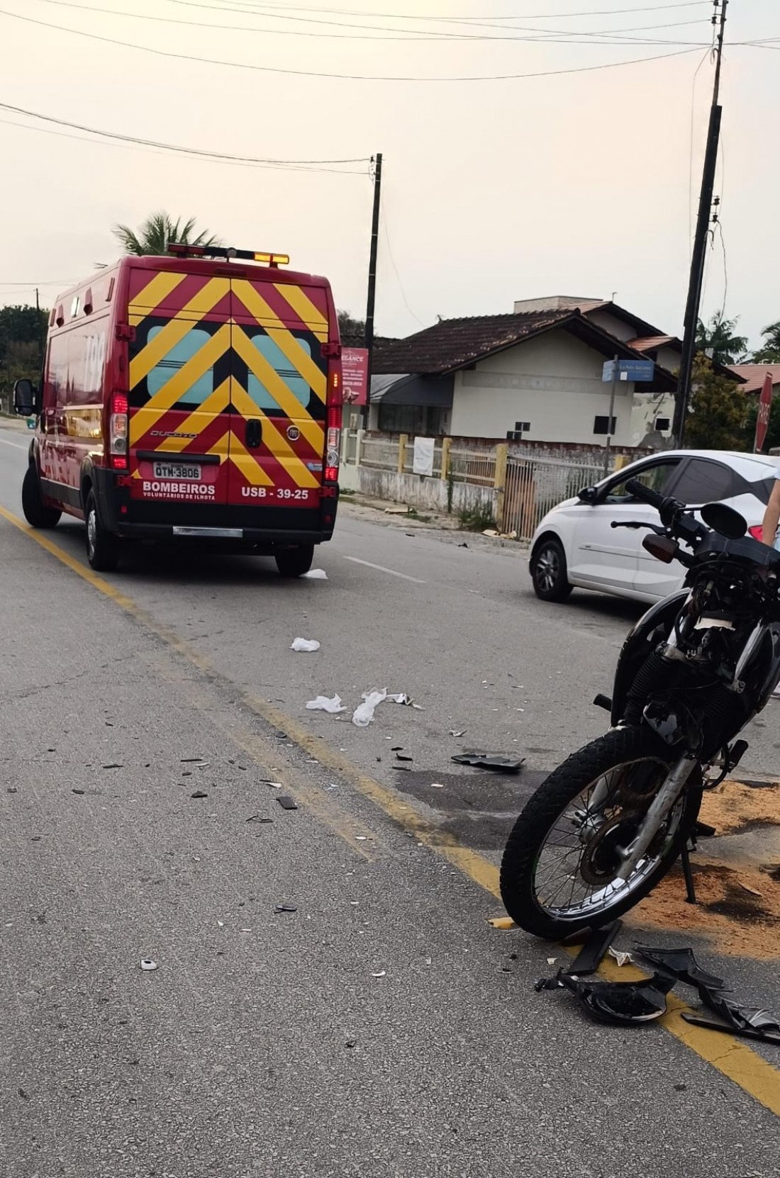 Mociclista teve suspeita de TCE