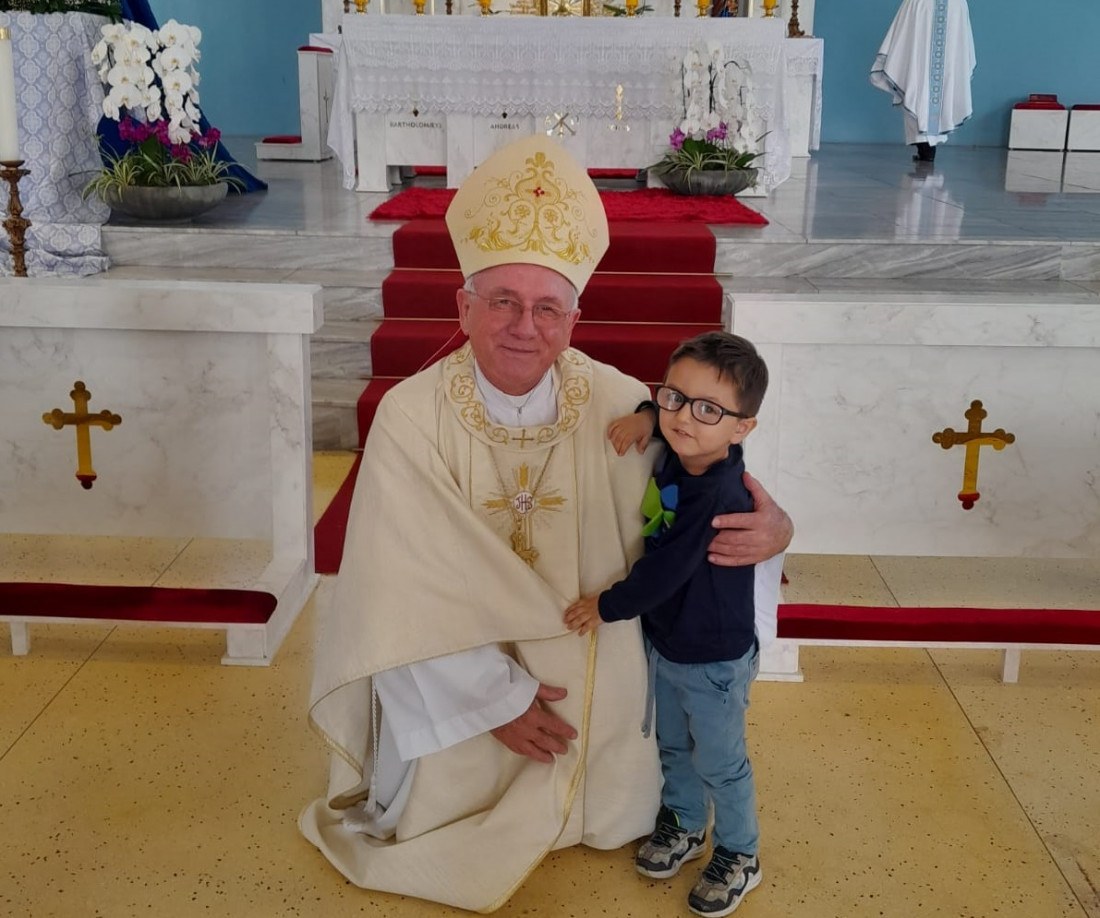 O reencontro entre Dom Rafael e Arthur, no sábado, dia 12, na Igreja Nossa Senhora Imaculada Conceição, no Bela Vista