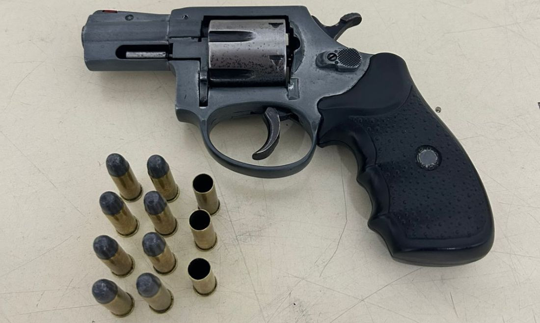 O suspeito, de 38 anos, foi encaminhado à Central de Plantão Policial