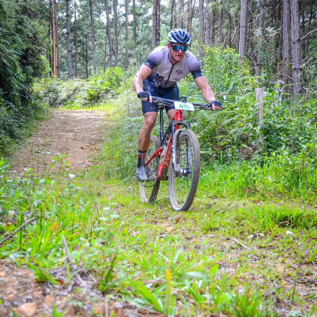 Edson pereira : ciclista gasparense