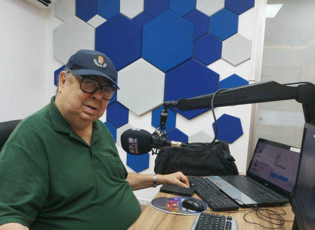 Antônio Rocha era uma das vozes mais conhecidas do rádio do Vale do Itajaí, com mais de 30 anos de serviços prestados à comunidade