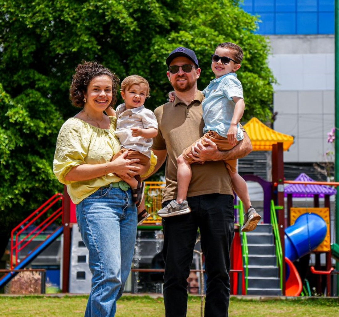 Deborah, Tadeu, Rafael e Raul