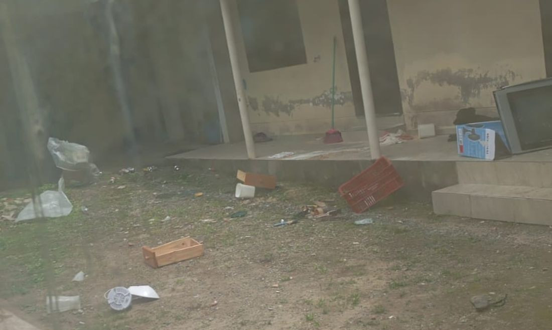 A mulher foi levada ao hospital, e o homem acabou preso