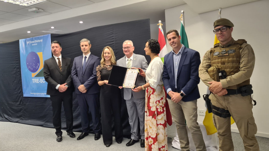 Diplomação dos eleitos em Gaspar e Ilhota