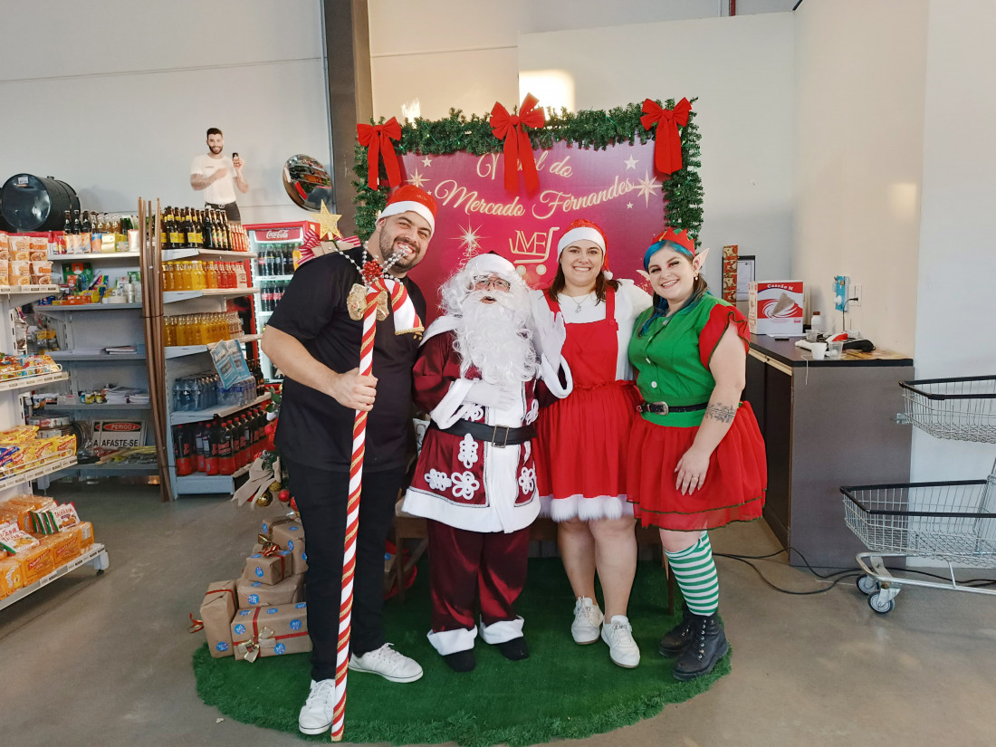 Espaço do Papai Noel foi criado no interior do mercado