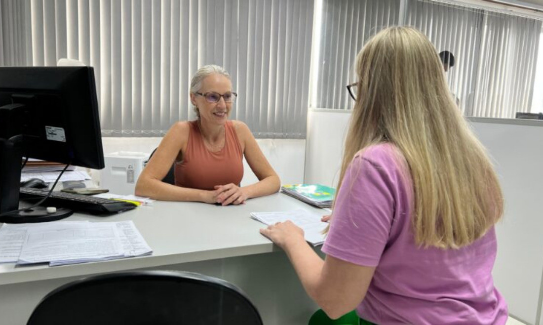 Professores contratados temporariamente devem se apresentar nesta terça-feira (21) para escolha de vagas