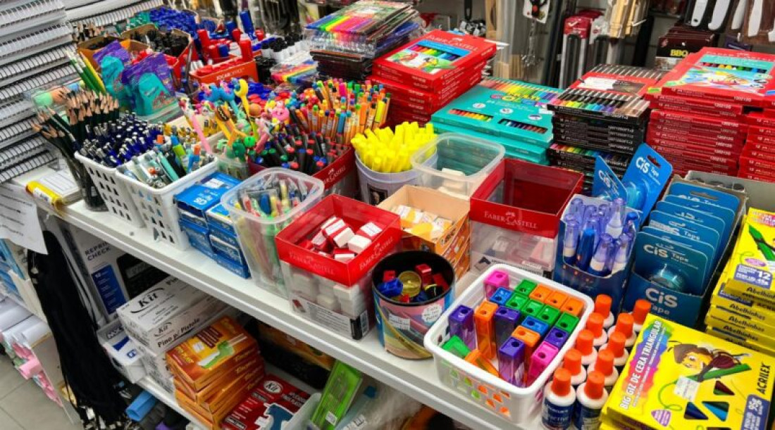 Em alguns itens do material escolar, o preço pode variar em mais de 90%