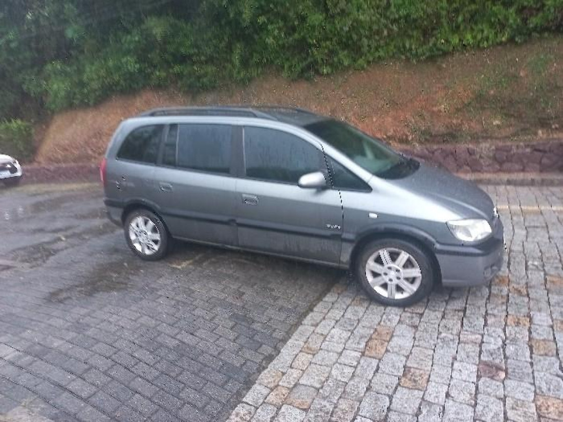 O suspeito foi reconhecido pela vítima e pelas câmeras de segurança