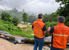 Maykel Campestrini em conjunto com a Defesa Civil de Gaspar faz a vistoria de pontos afetados pela chuva.