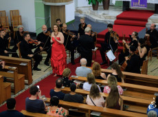 A soprano Paula Tessarolo e o tenor Ricardo Antunes s&atilde;o as vozes ao concerto