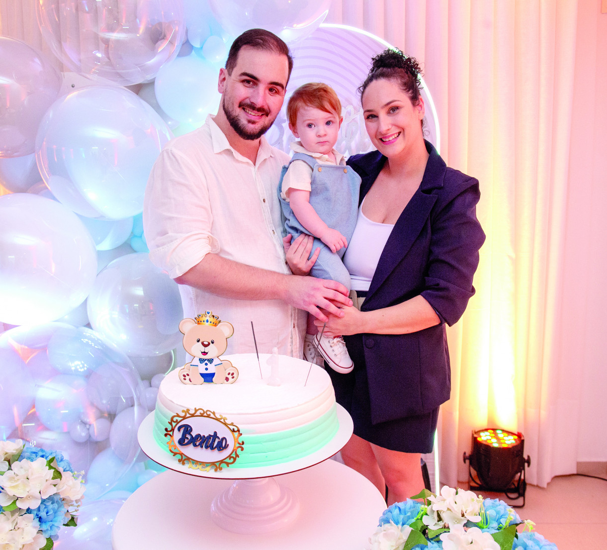 Bento Batista Arnold e os pais Zaira Maria Batista e Eduardo Henrique Arnold