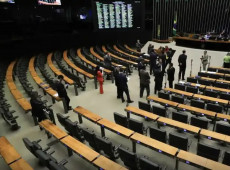 Aumento será de 14 novos parlamentares a partir de 2027