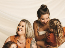 Silvana e suas três Anas: Ana Carolina, Ana Clara e Ana Cecília