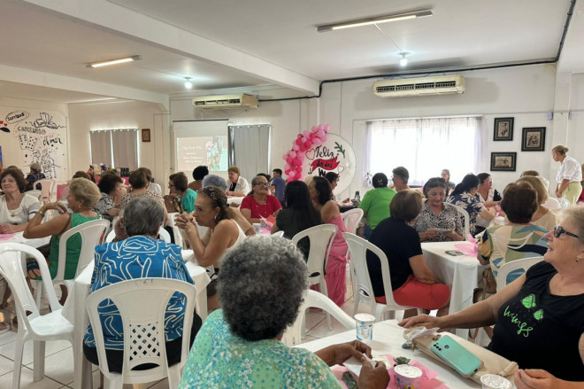 O evento contou com palestra sobre saúde mental, sorteios de brindes e um café da tarde especial
