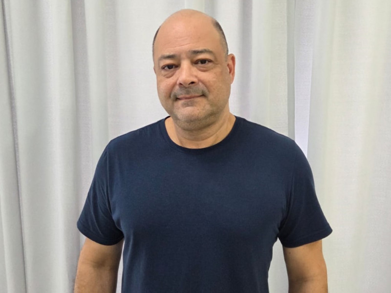 Yuri Salomão é professor de Química