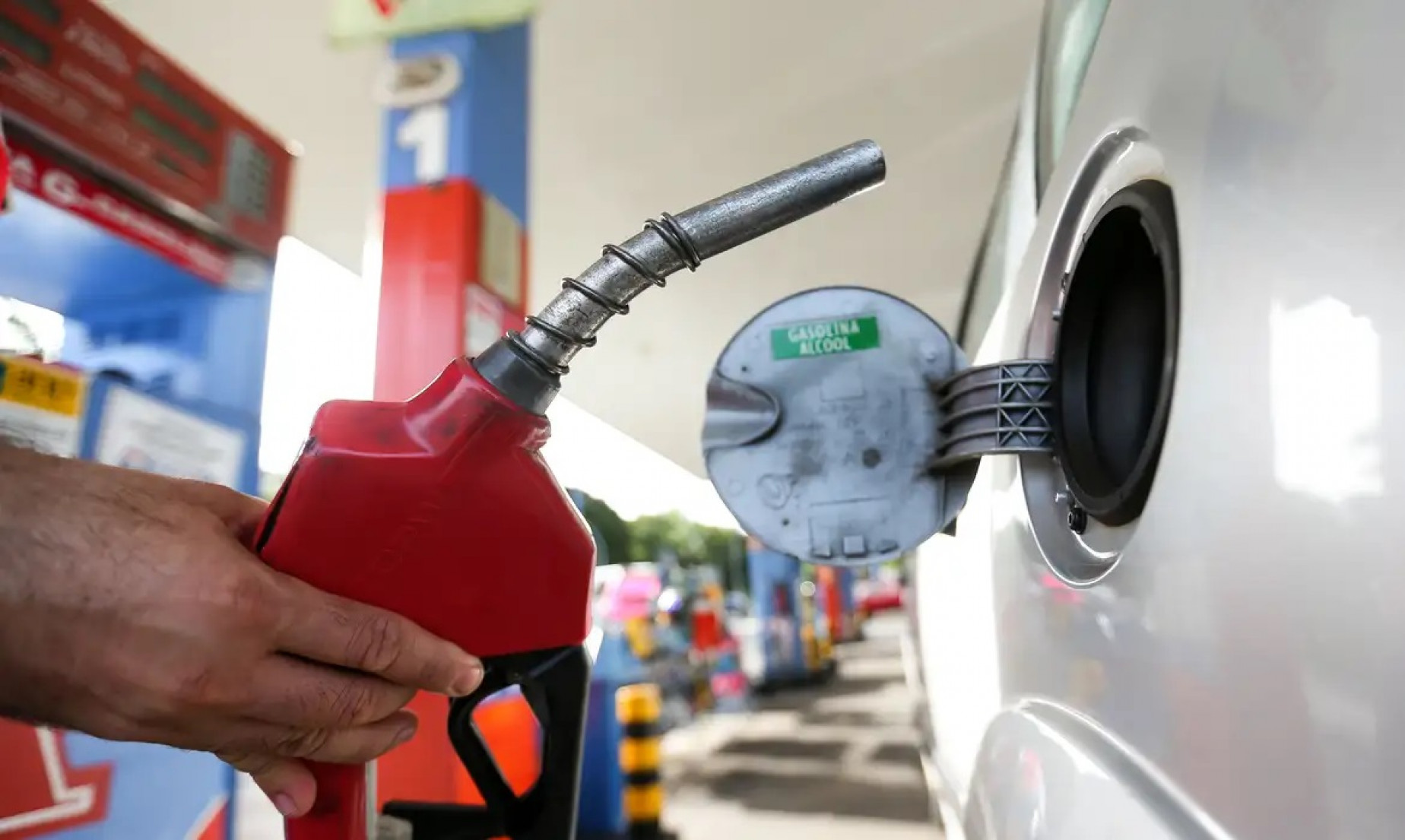Previsão é de um novo recuo no preço da gasolina e do diesel nas distribuidoras