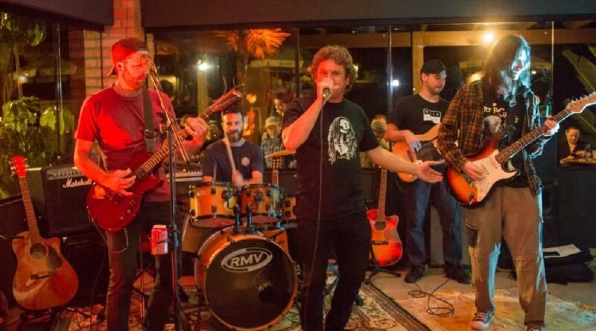O evento é organizado com apoio da Prefeitura de Gaspar e promete reunir gerações de fãs, músicos e apaixonados pelo rock