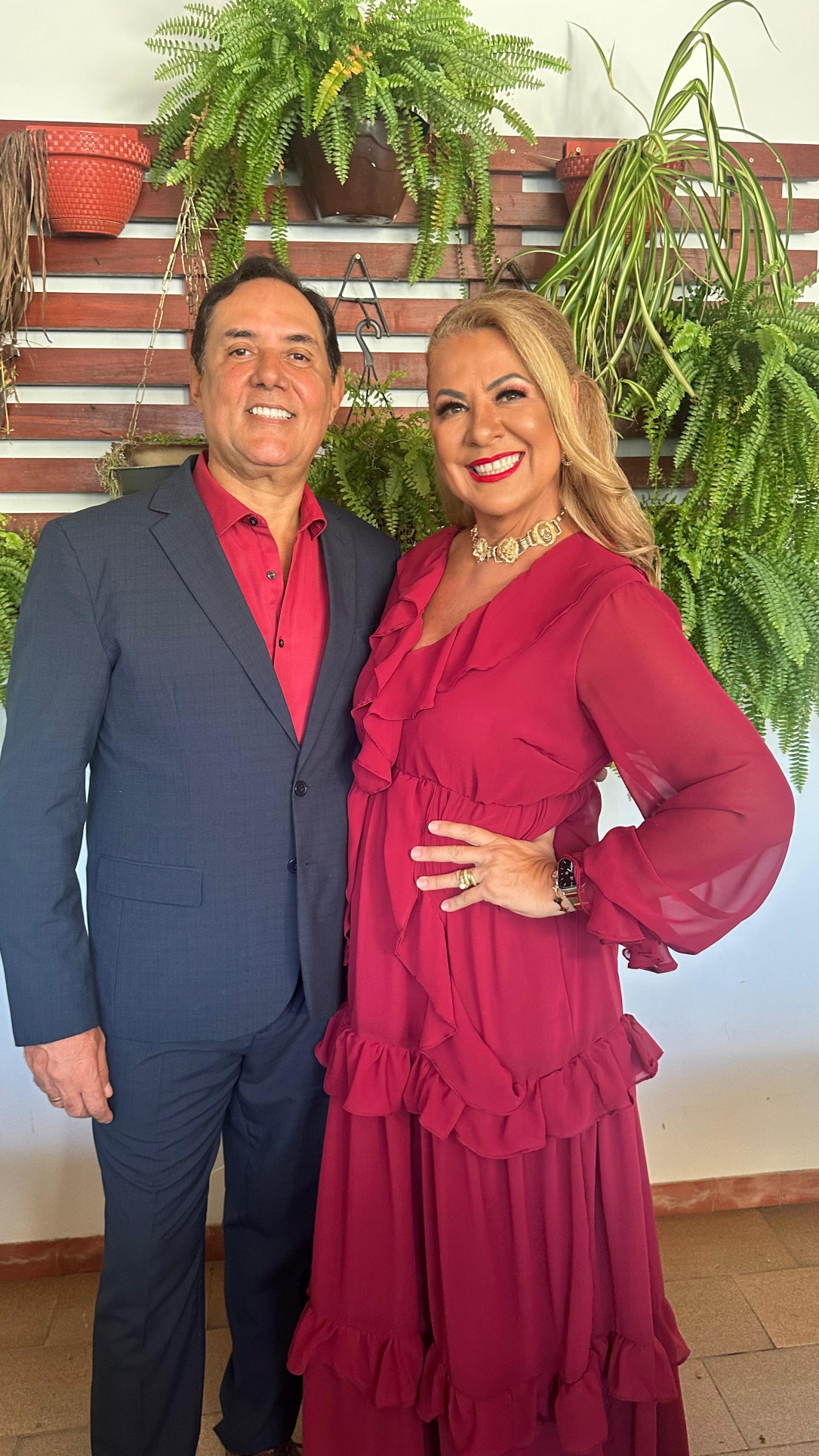 Juíza Cibelle Mendes Beltrame ao lado do marido Gonzalo