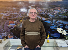 "Eu recebo com naturalidade, as críticas todas são bem-vindas desde que sejam de caráter e de forma respeitosa."