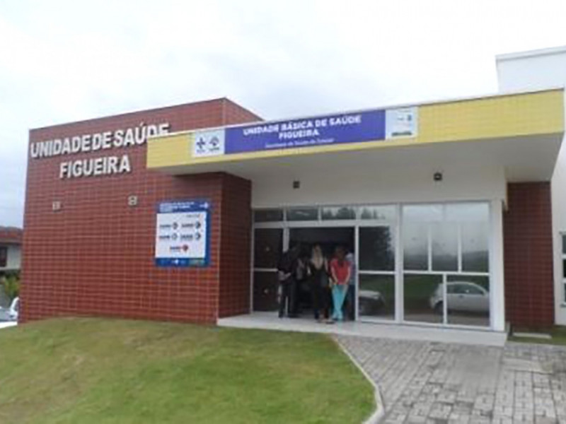A unidade de saúde do bairro Figueira onde teriam sido roçados mais de 31 mil m², o equivalente a uma área de três campos de futebol