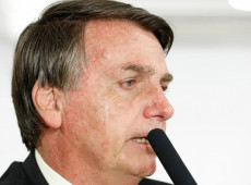 Ex-presidente dise que se sente humilhado