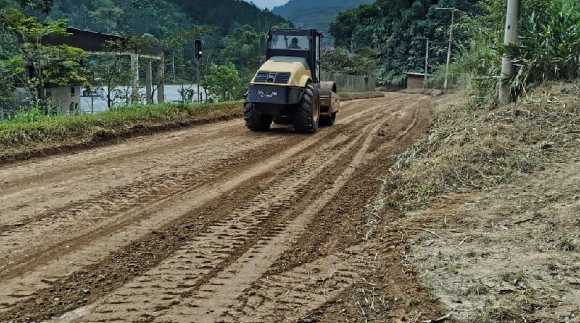 Os trabalhos envolvem também limpeza urbana, iluminação pública e operação tapa-buraco