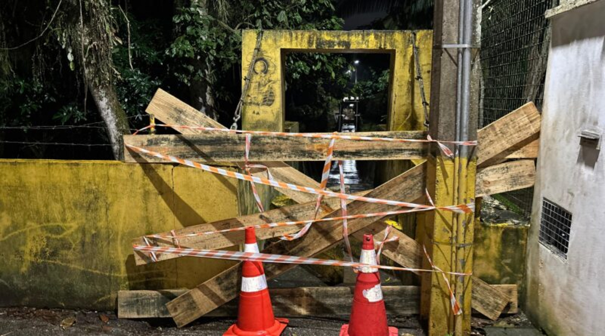 Previsão é que a ponte seja reaberta na tarde desta sexta-feira (25)
