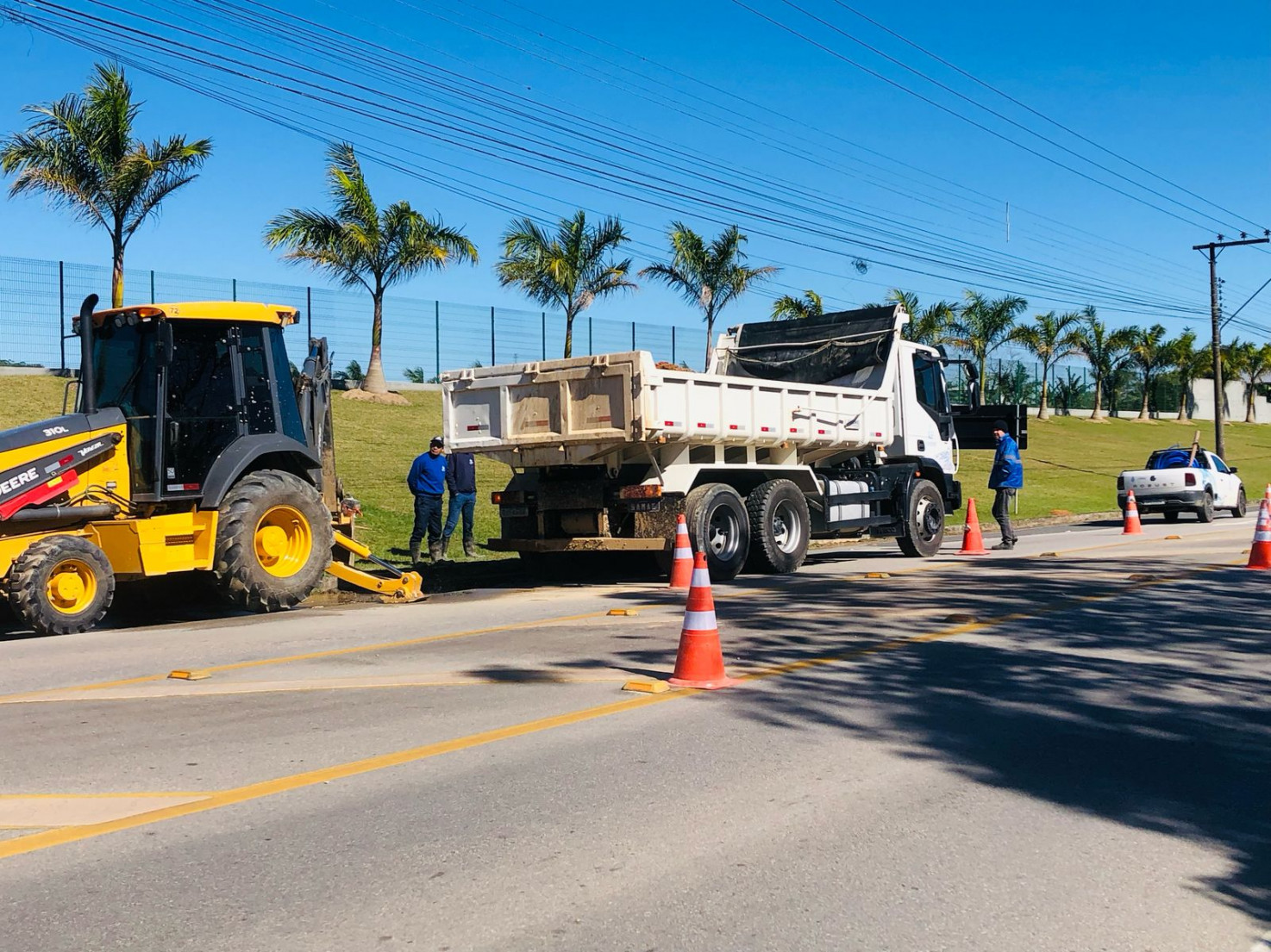 Equipe trabalhou durante a manhã para solucionar o problema