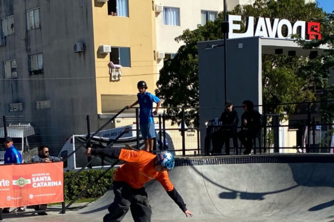 Skate...
