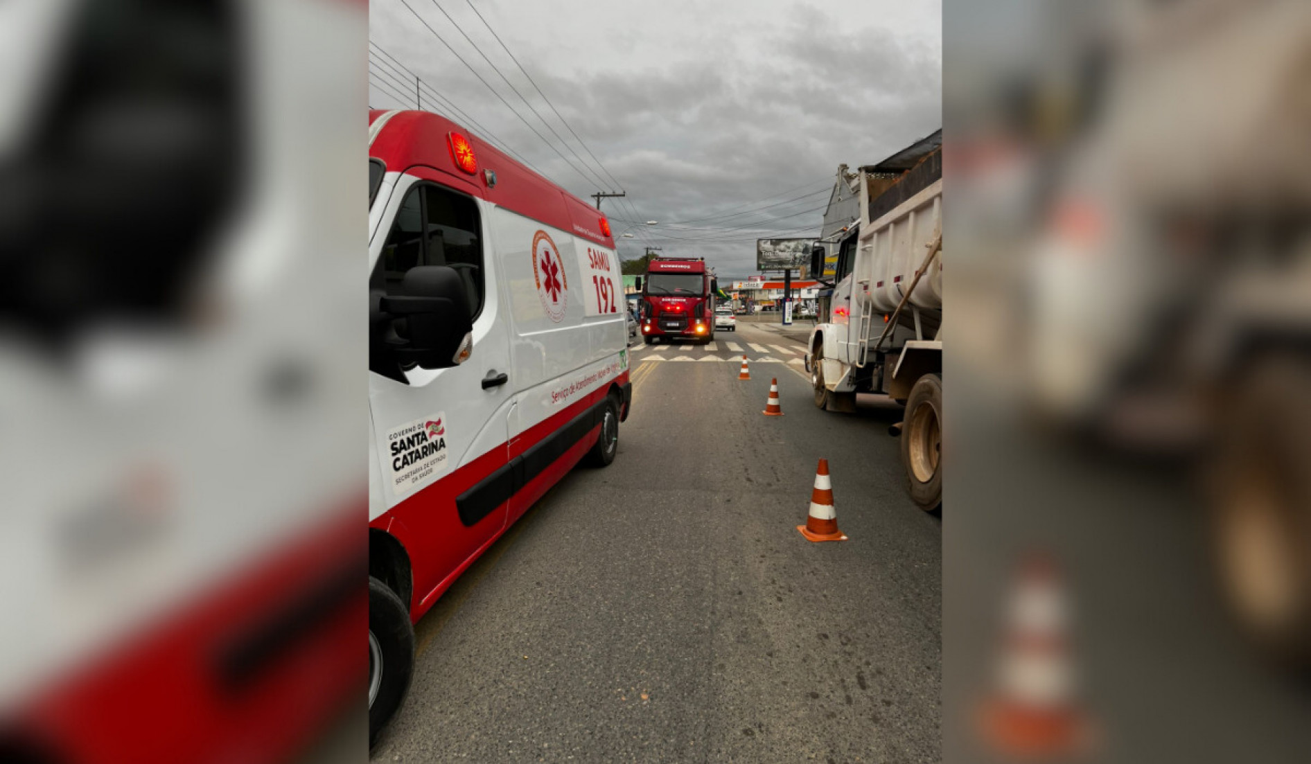 O acidente aconteceu por volta das 8h, na Rua 21 de Junho