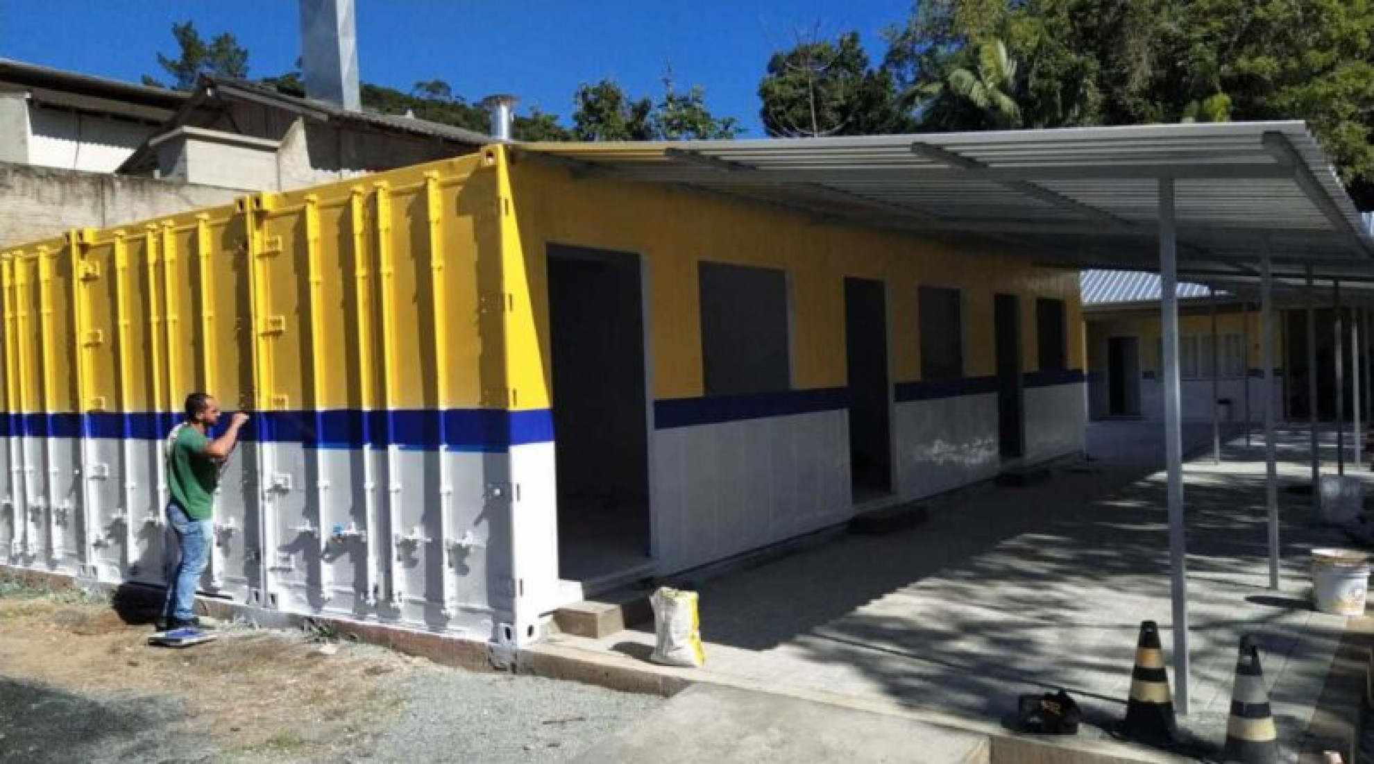 A secretária de Educação reforça que o objetivo é garantir espaços mais seguros, funcionais e acolhedores para alunos e profissionais da educação