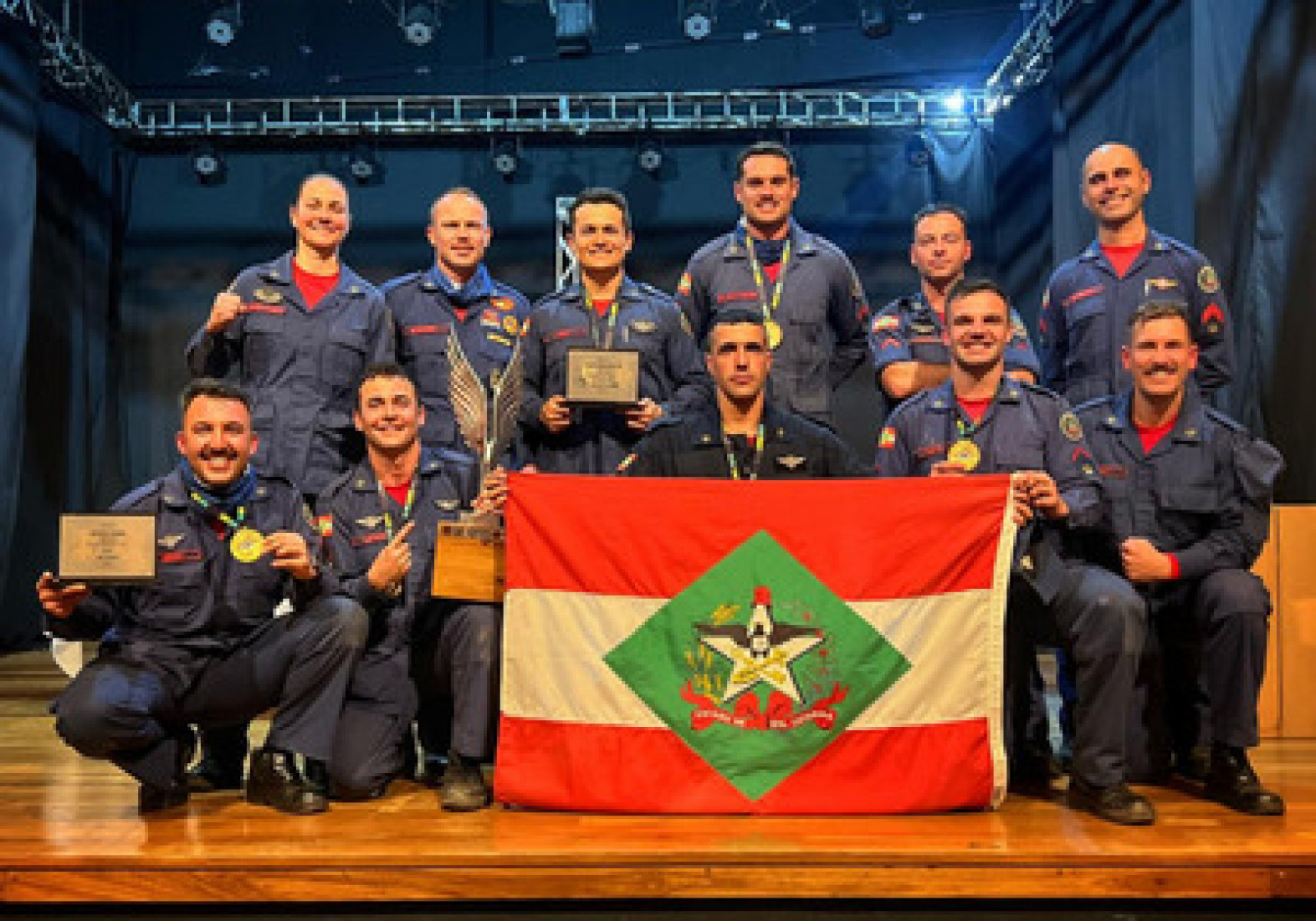 Após quatro dias de intensas provas práticas e teóricas, o grupo catarinense conquistou o bicampeonato internacional