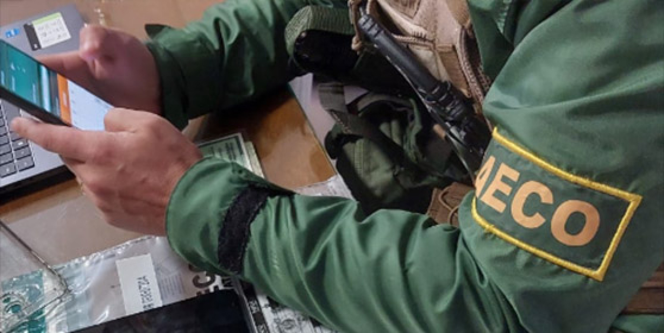 Policiais estão cumprindo mandados de busca e apreensão