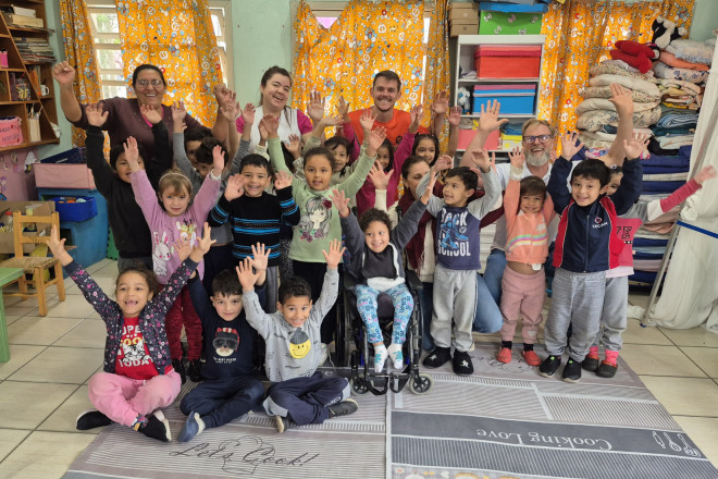 A escola de educação infantil atende hoje 112 crianças de 0 a 6 anos de idade