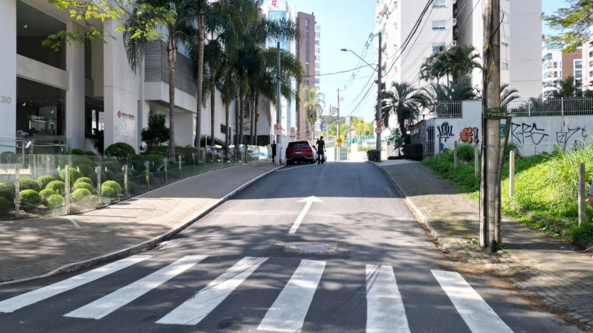 Prefeitura trocou o paralelepípedo pelo asfalto