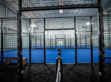 São oito vagas por turma no pickleball e seis vagas no padel