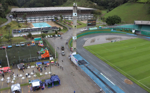 Programação encerrada nesta terça-feira, dia 2, foi marcada pela entrega oficial do complexo esportivo para a Prefeitura de Blumenau