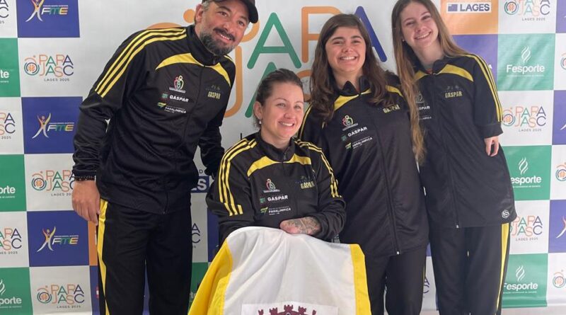 Três atletas da cidade brilharam nas piscinas e conquistaram oito medalhas