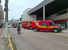 incêndio deixou danos restritos a equipamentos, parte do forro e da fiação elétrica, mas ninguém se feriu